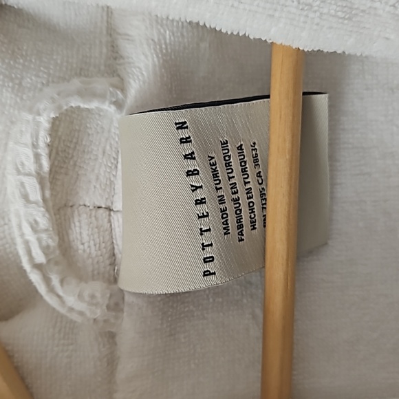 Pottery Barn spa robe - Picture 2 of 6